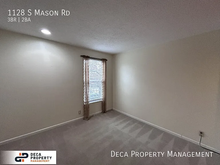 1128 S Mason Rd — Photo 10