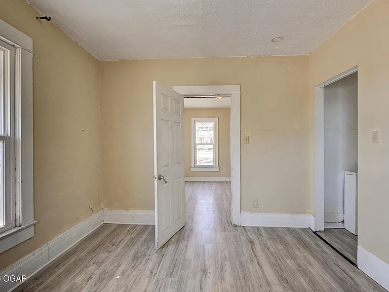 1417 W A St — Photo 10