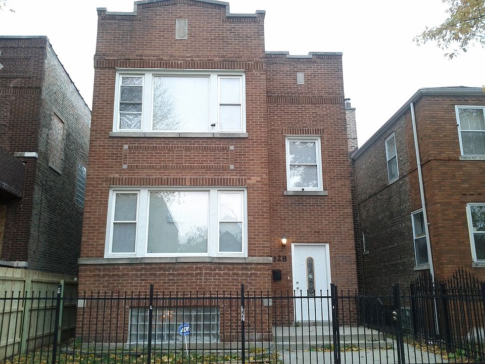 1st image of 6228 S Sacramento Ave #2