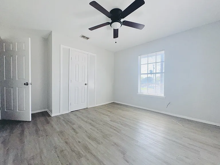 314 S 28th St #4 — Photo 17