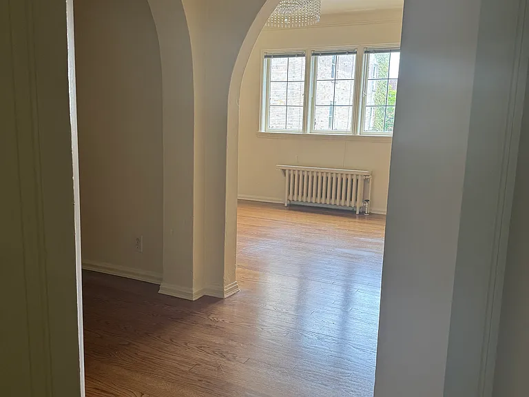 417 Harvard Ave E #5 — Photo 5