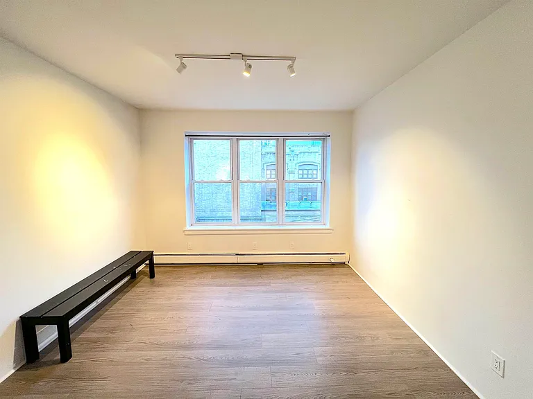 135 Van Wagenen Ave #4B — Photo 3