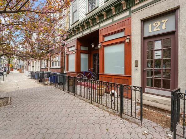 127 Brunswick Street image 1 of 16