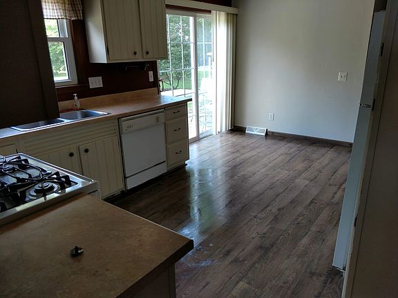 Kitchen with eating area