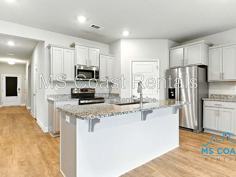 15610 Lantern Cv — Photo 7