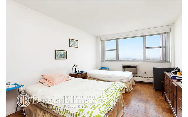 Sold by Douglas Elliman | media 12