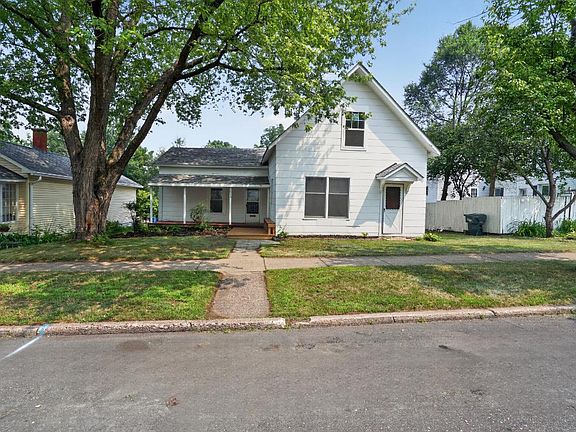 2nd image of 619 Locust St