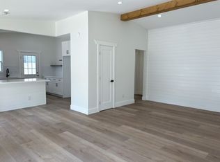 2332 Chico Ct, Oxnard, CA 93035