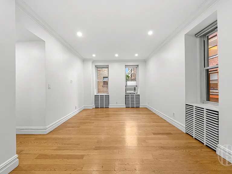 26 E 63rd St #2C — Photo 5