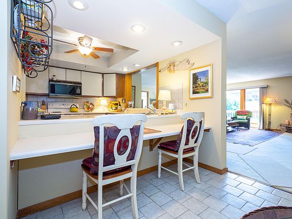3rd image of 824 Kendall Ln Unit 4D