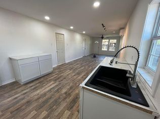 1269 E Kleberg Ave, Kingsville, TX 78363