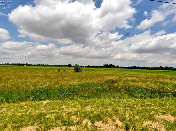 2816 County Road 65, Fremont, OH 43420