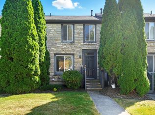 6937 Dublin Village Dr, Dublin, OH 43017