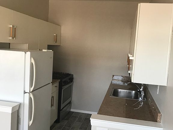 324 Strawberry Hill Avenue