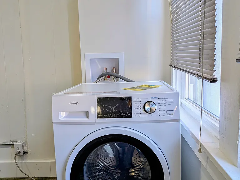 Washer Dryer all in one in apartment