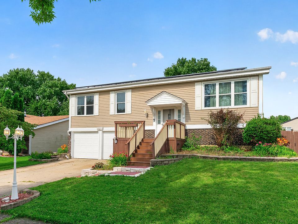 1st image of 237 Windsor Dr