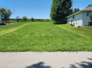 9112 Monroe Rd, Plattsmouth, NE 68048