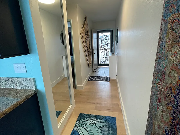 5015 Santa Cruz Ave #303 — Photo 6