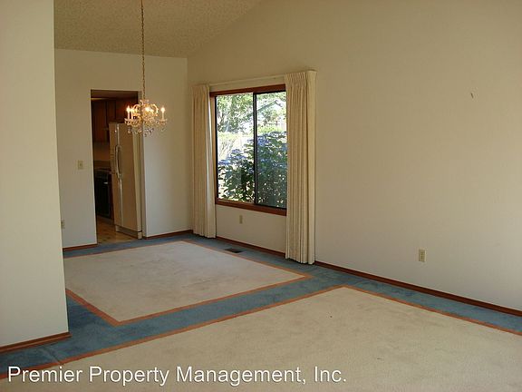 4th image of 2110 SE Blairmont Dr