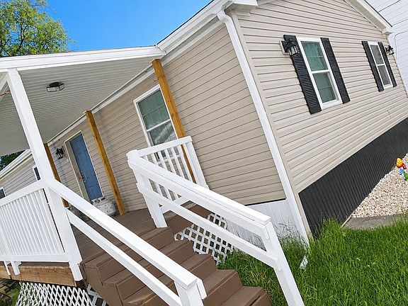 2nd image of 1319 Ferris Ave