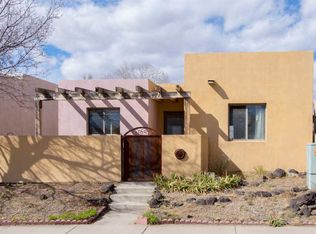 3920 Los Milagros, Santa Fe, NM 87507