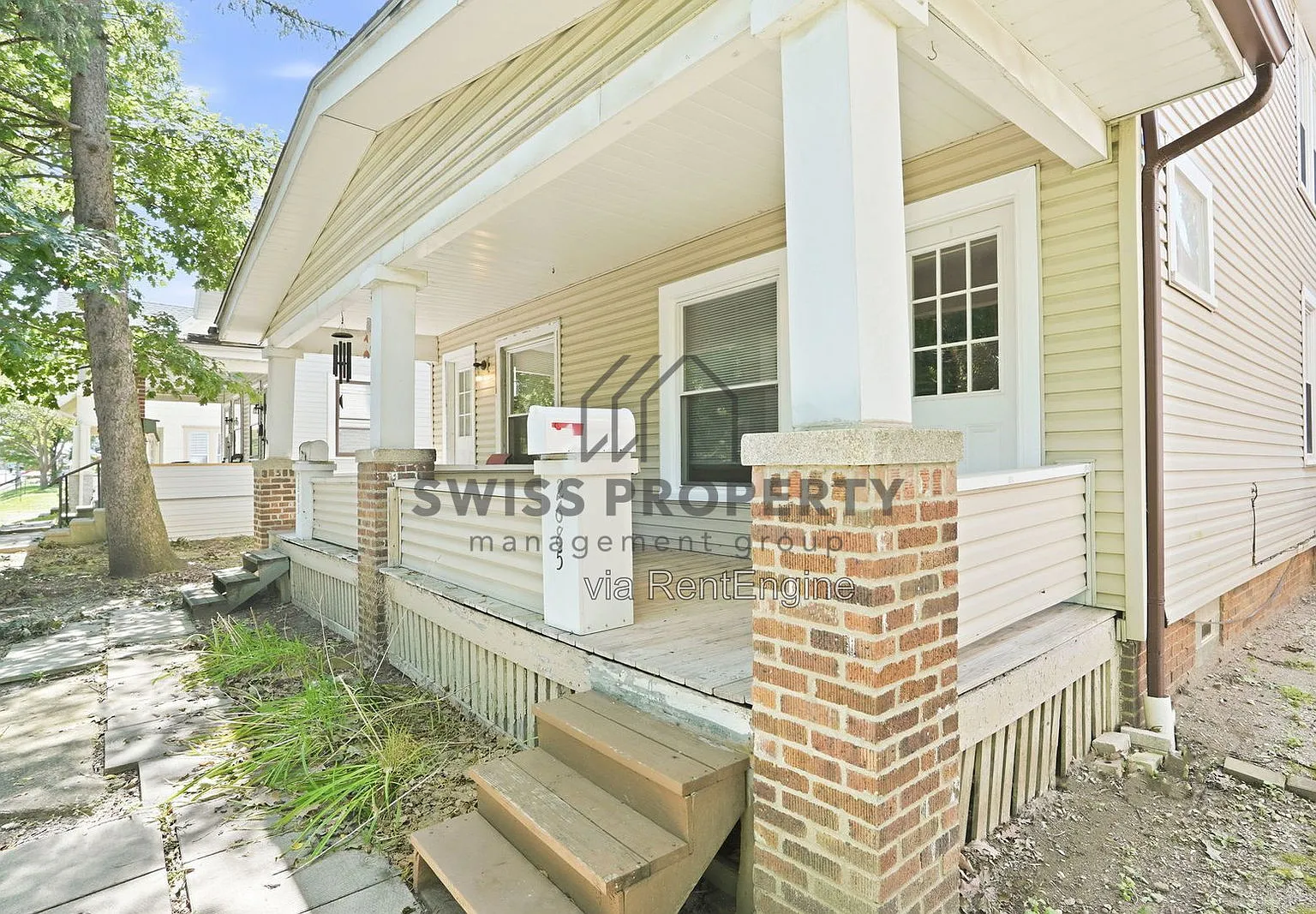 3 bed, 1.0 bath, 1120 sqft, $1,500 — Photo 4