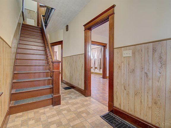 5th image of 2030 Burnet Ave