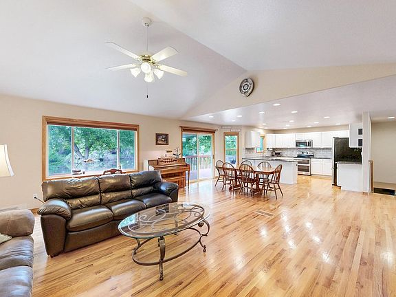 4th image of 626 Gilgalad Way
