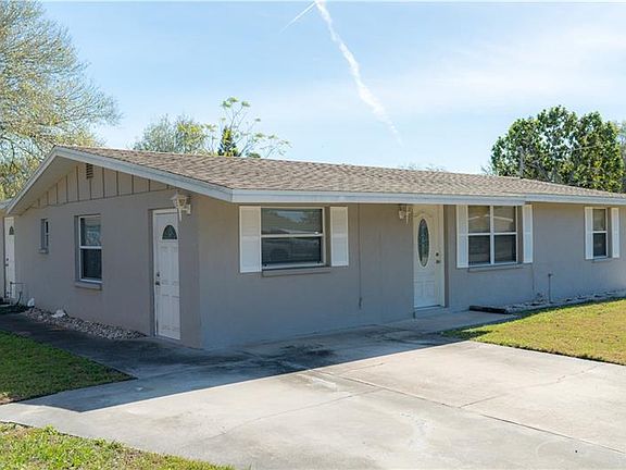 3rd image of 3409 Cambridge Dr