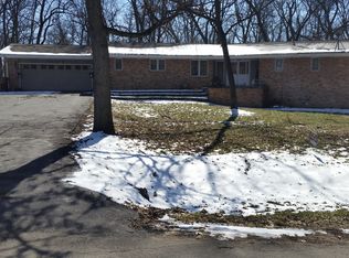 5373 Yellowstone Dr, Rockford, IL
