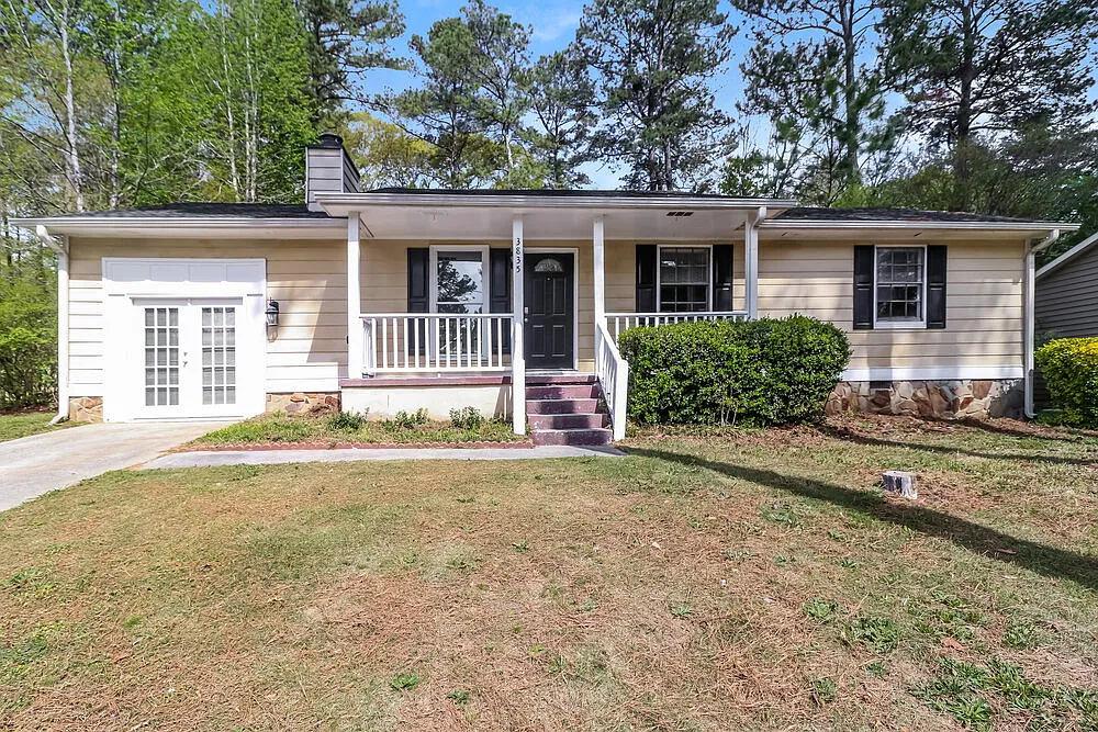 3835 Tanglewood Rd photo 1