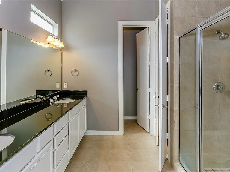 4030 Center St — Photo 18