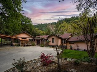 42701 Hawk Hollow Dr, Three Rivers, CA 93271