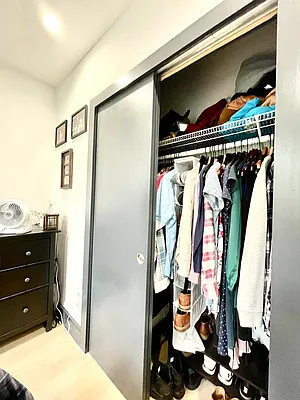 Rented by Pear NYC LLC | media 38