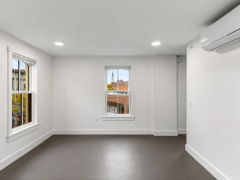 82 Church St #302 — Photo 8