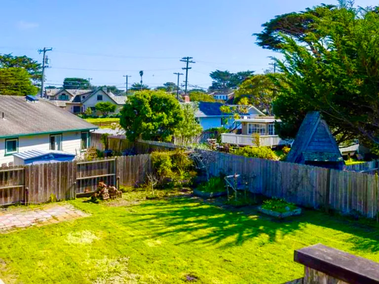 1251 Surf Ave — Photo 3
