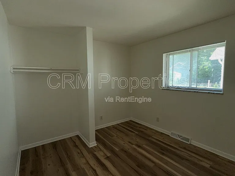 3542 Graceland Ave — Photo 20