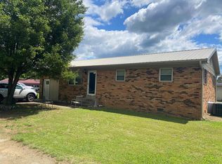 832 Park St, Worthington, KY 41183