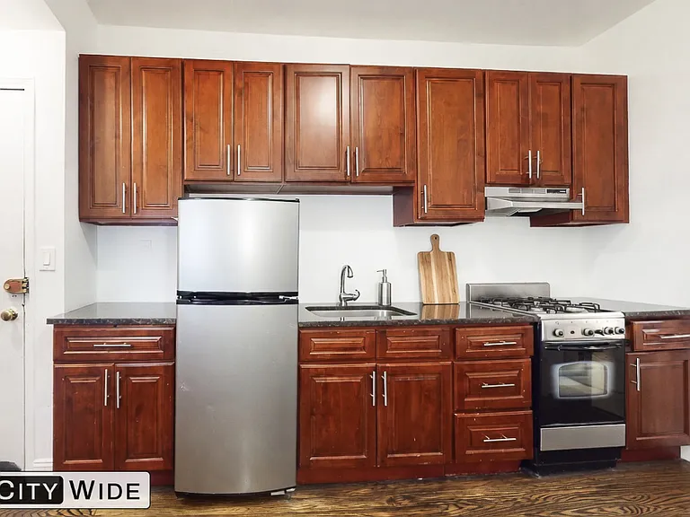 178 Thompson St #2D — Photo 3