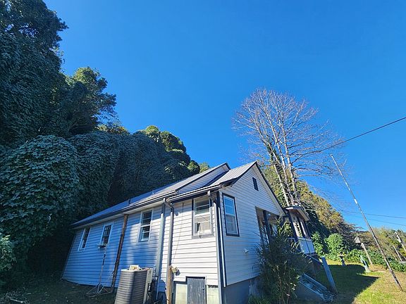 3rd image of 237 W Tennessee Ave