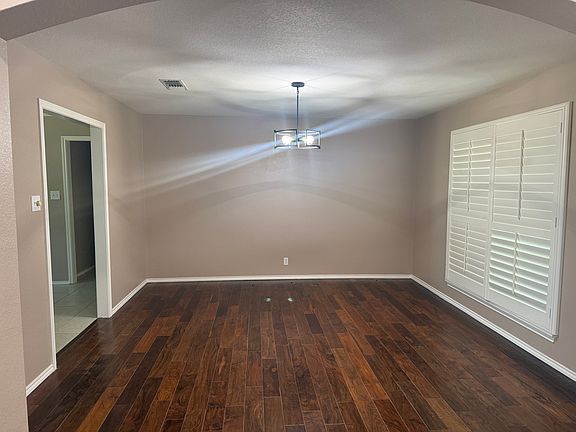 4th image of 7405 Bean Rd