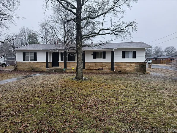916 W Commercial St, Haskell, OK 74436