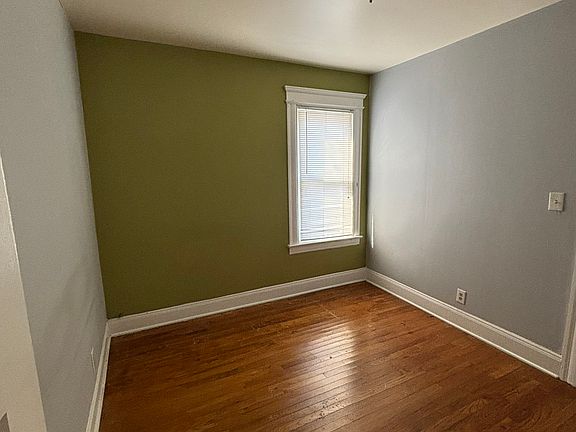 5th image of 405 Tompkins St Unit 2
