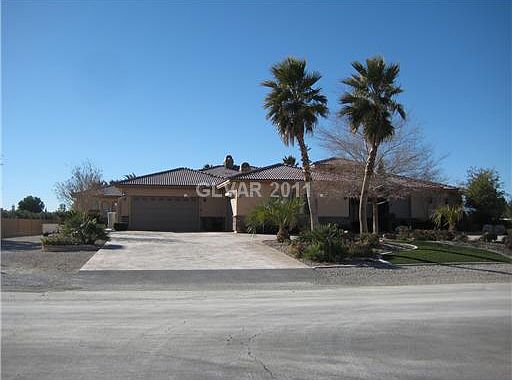 1st image of 6735 Whispering Sands Dr