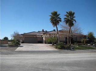 6735 Whispering Sands Dr, Las Vegas, NV 89131