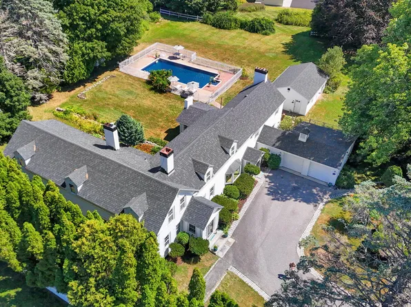 227 Foreside Road, Cumberland, ME 04110