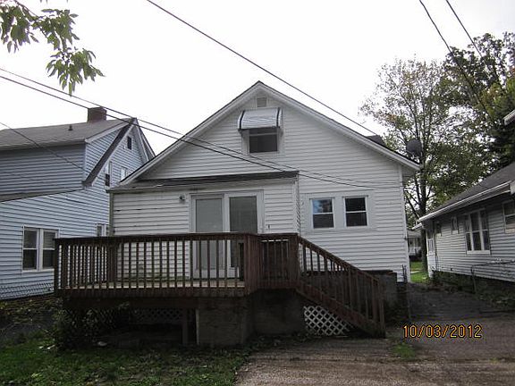 4th image of 26401 Shoreview Ave