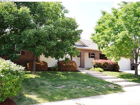 2nd image of 839 52nd Ave