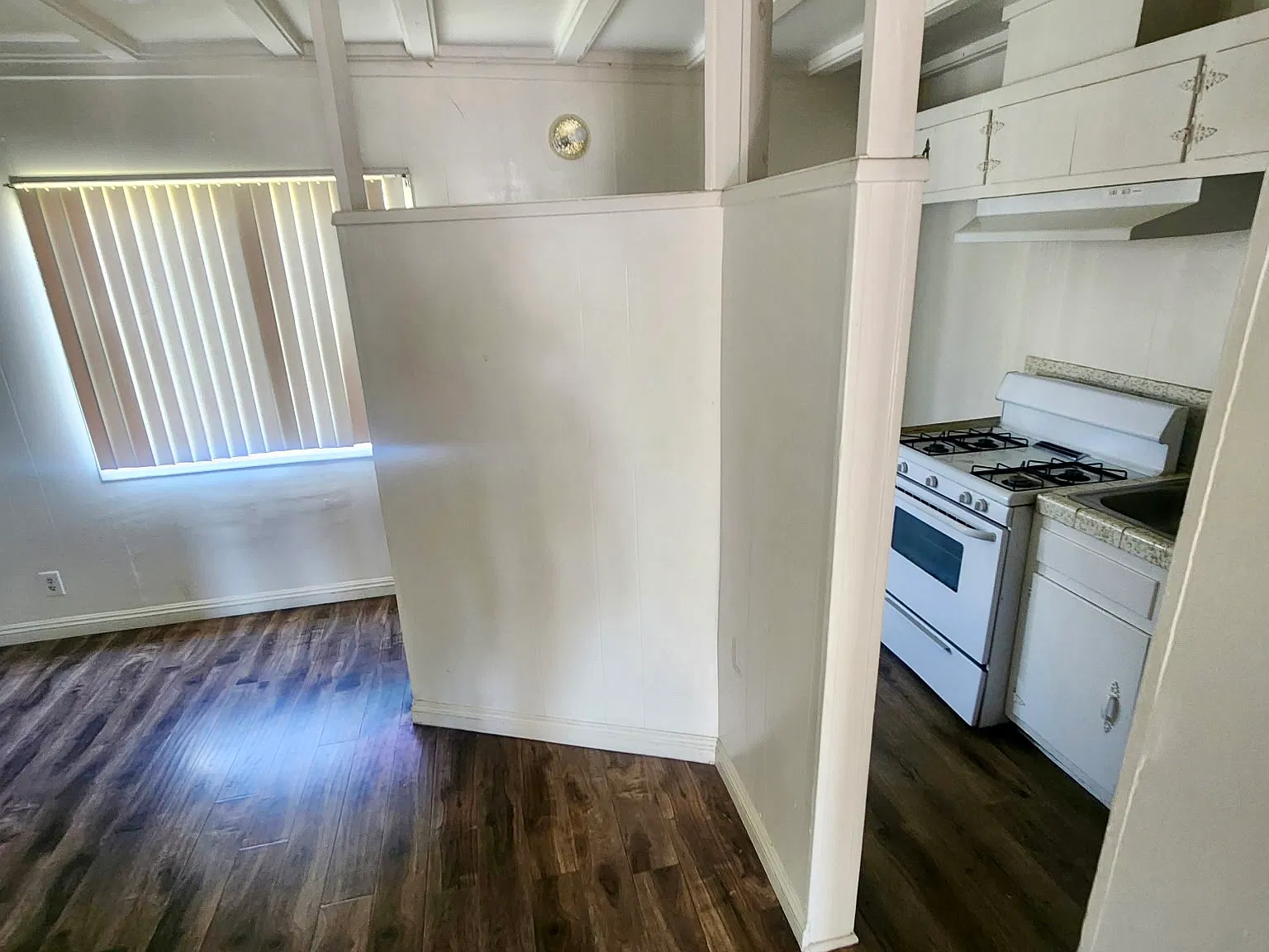 Studio, 380 sqft, $1,495 — Photo 4