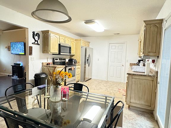 3rd image of 45 Lynn Murdock Ln